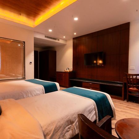 Galaxy Garden Resort Бхаратпур Экстерьер фото